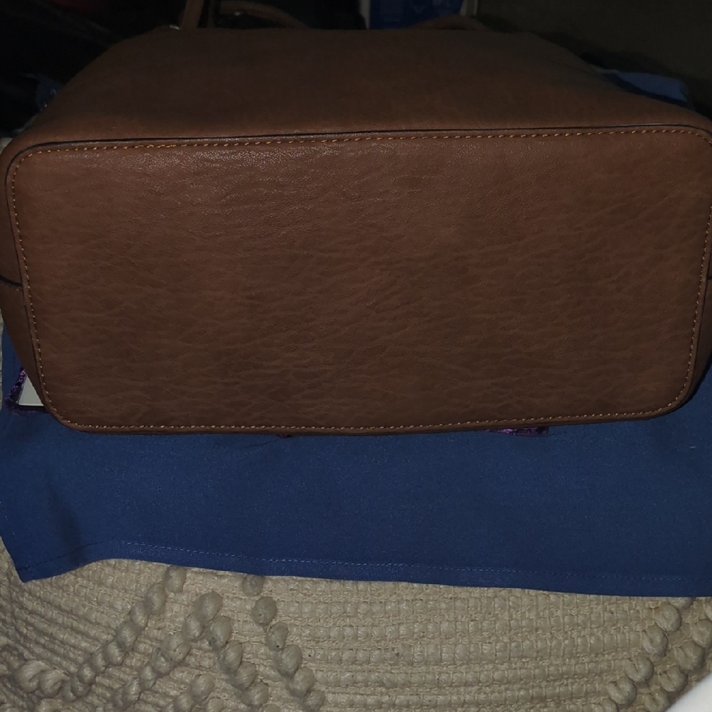 Calvin Klein Tan Tote Bag with Gold Accents - Picture 6 of 7